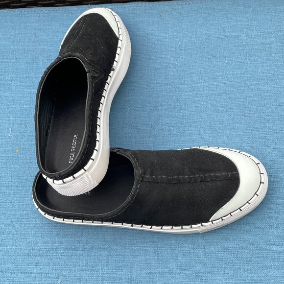 NWOT FREE PEOPLE ~ Juno Slip On Sport Sneakers / Black ~ 9 - Picture 5 of 6